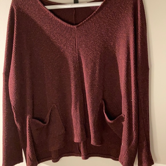 Urban outfitters burgundy sweater - Picture 2 of 3